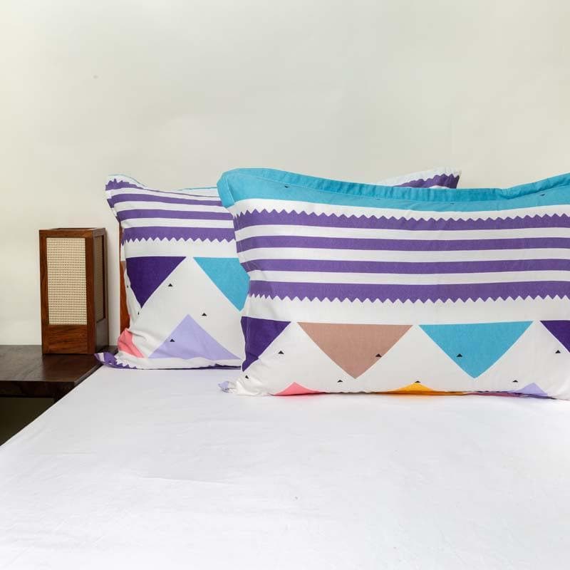 Buy Moto Modern Pillow Cover - Set of Four Pillow Covers from Vaaree