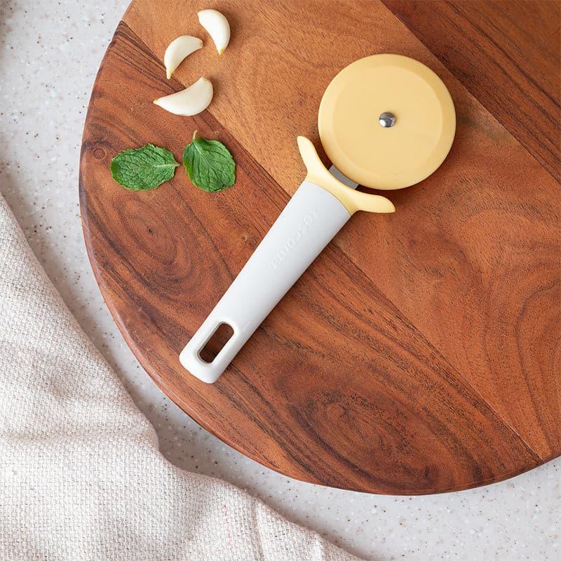 Buy Liva Pizza Cutter Pizza Cutter from Vaaree