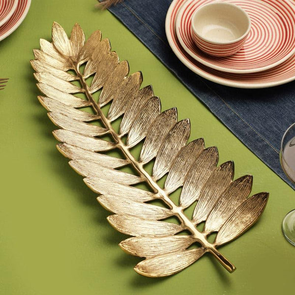 Buy Metra Leaf Platter Platter from Vaaree