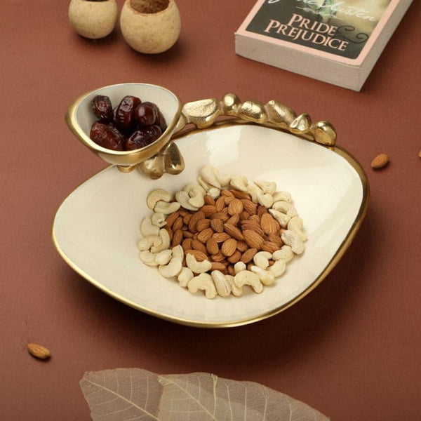 Buy Neva Aluminium Platter - Gold Platter from Vaaree