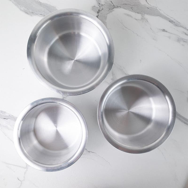 Buy Imora Aluminium Pot 2300 / 2900 / 3700 ML Set Of Three Pateela from Vaaree