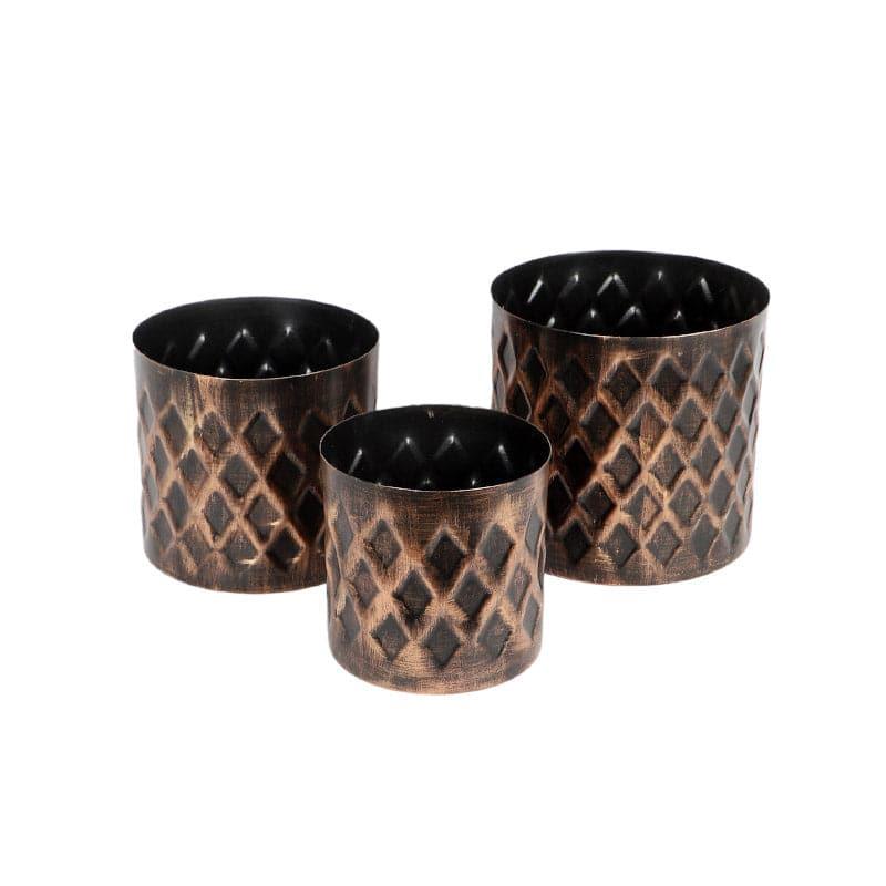 Buy Diamo Hammered Planter - Set Of Three Pots & Planters from Vaaree