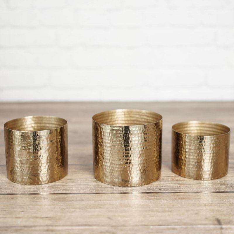 Buy Eliza Metal Planter - Set Of Three Pots & Planters from Vaaree