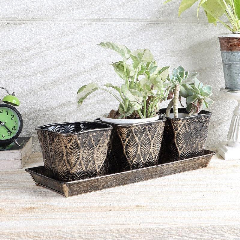 Buy Gajro Gun Planter - Set Of Four Pots & Planters from Vaaree