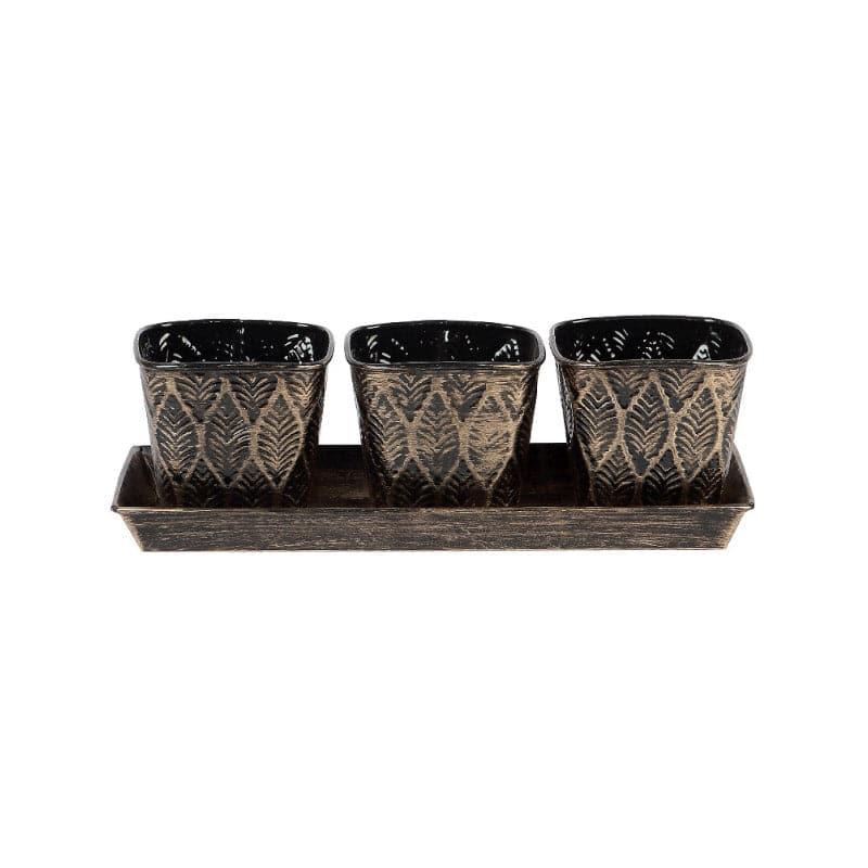 Buy Gajro Gun Planter - Set Of Four Pots & Planters from Vaaree