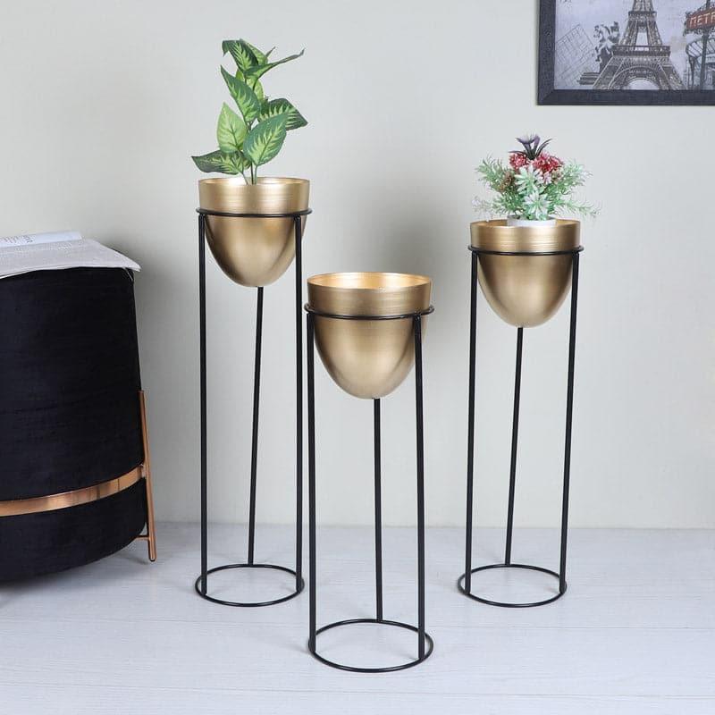 Buy Kiromia Floor Planter (Gold) - Set Of Three Pots & Planters from Vaaree