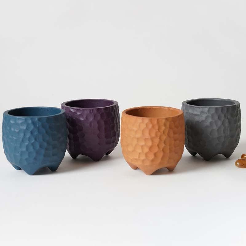 Buy Organic Etch Planters - Set Of Four Pots & Planters from Vaaree