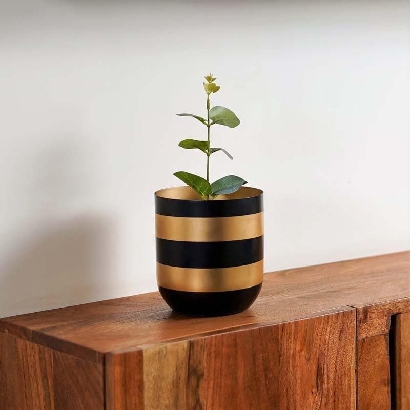 Buy Synchrona Ribbed Table Planter Pots & Planters from Vaaree