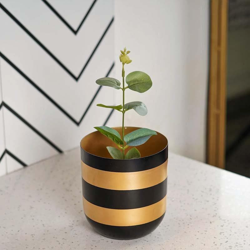 Buy Synchrona Ribbed Table Planter Pots & Planters from Vaaree