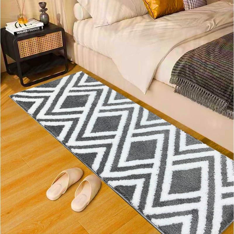 Buy Luxe Plush Runner Rug - grey Runner Rug from Vaaree