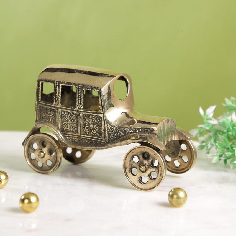 Buy Brass Vintage Car Showpiece Showpieces from Vaaree