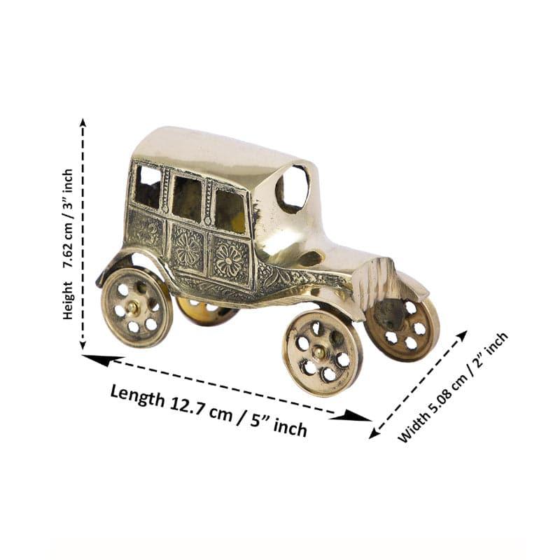 Buy Brass Vintage Car Showpiece Showpieces from Vaaree