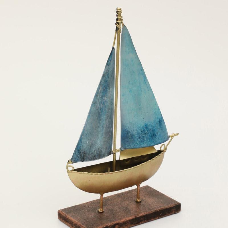 Buy Captain Sail Showpiece Showpieces from Vaaree