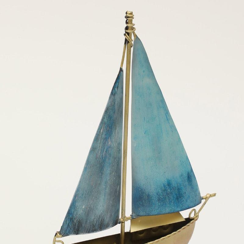 Buy Captain Sail Showpiece Showpieces from Vaaree