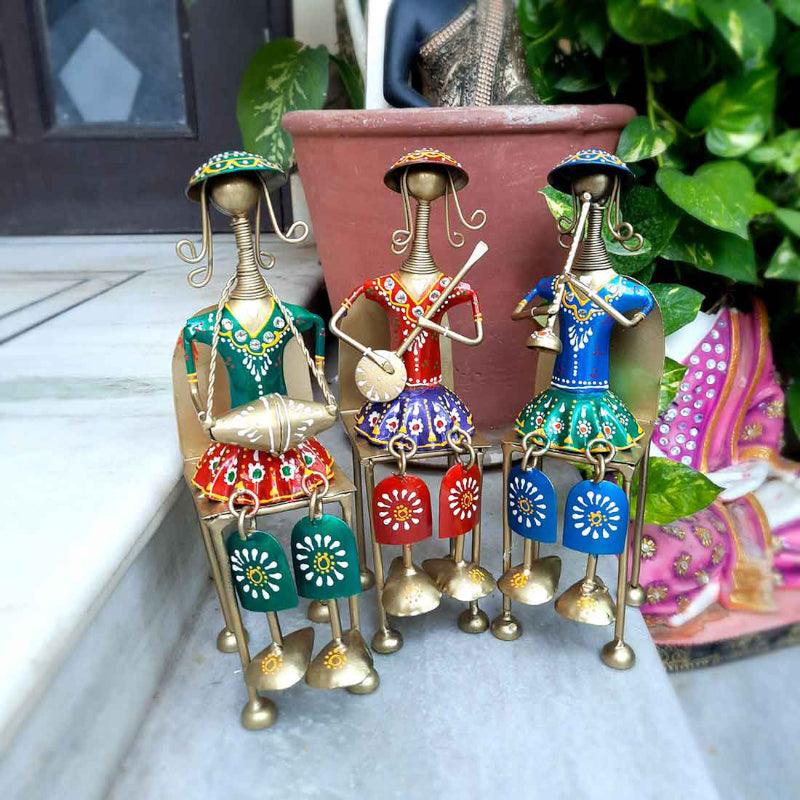 Buy Dwida Musical Showpiece - Set Of Three Showpieces from Vaaree