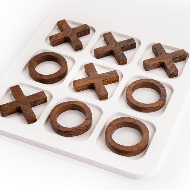 Buy Fenby Tic Tac Toe Table Accent - Brown Showpieces from Vaaree