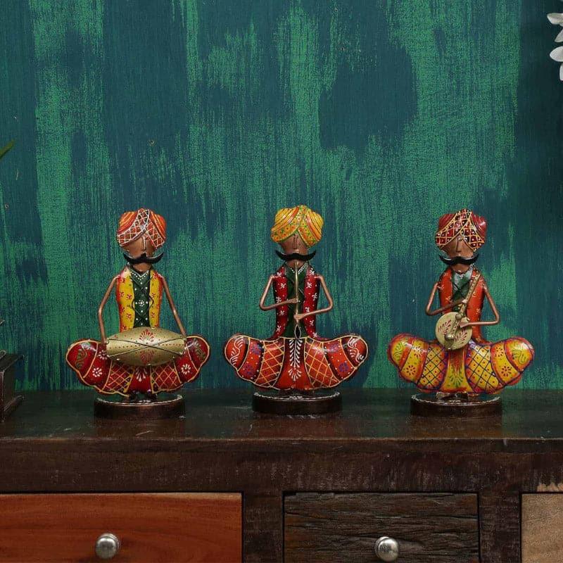 Buy Folk Concord Showpiece - Set Of Three Showpieces from Vaaree