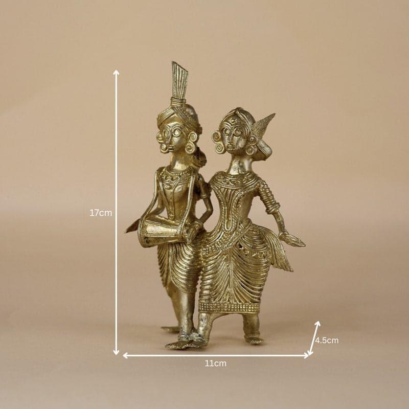 Buy Folk Couple Showpiece Showpiece from Vaaree