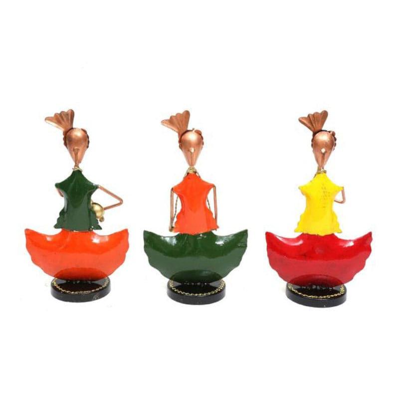 Buy Folk Rythm Showpiece - Set Of Three Showpieces from Vaaree