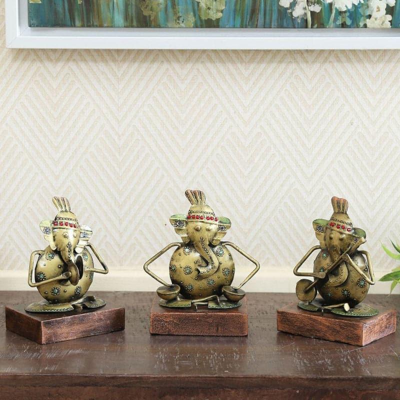 Buy Ganesha Musical Showpiece - Set Of Three Showpiece from Vaaree