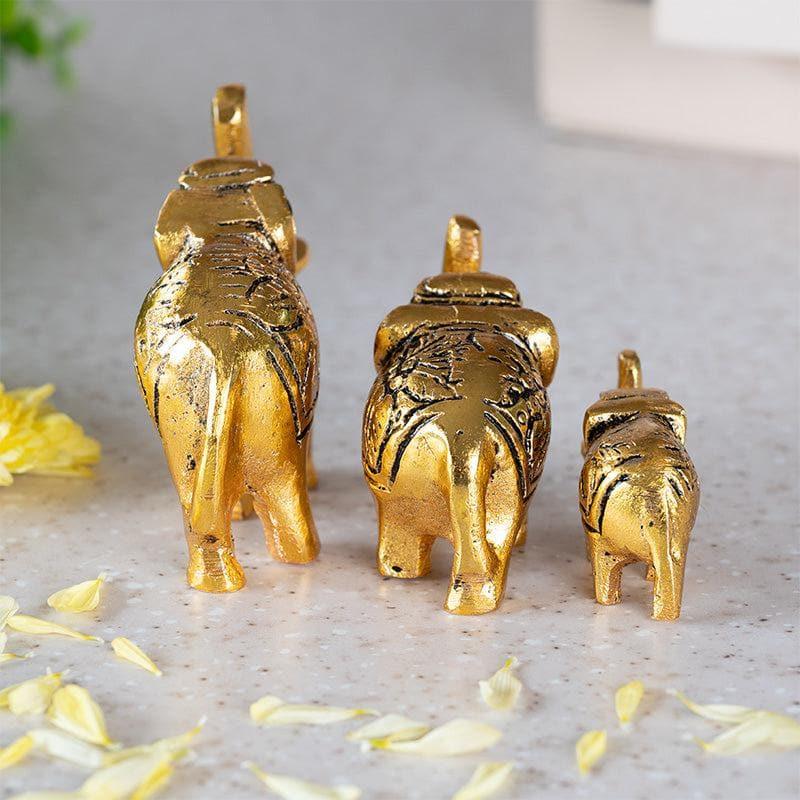 Buy Haathi Family Showpiece - Set Of Three Showpieces from Vaaree