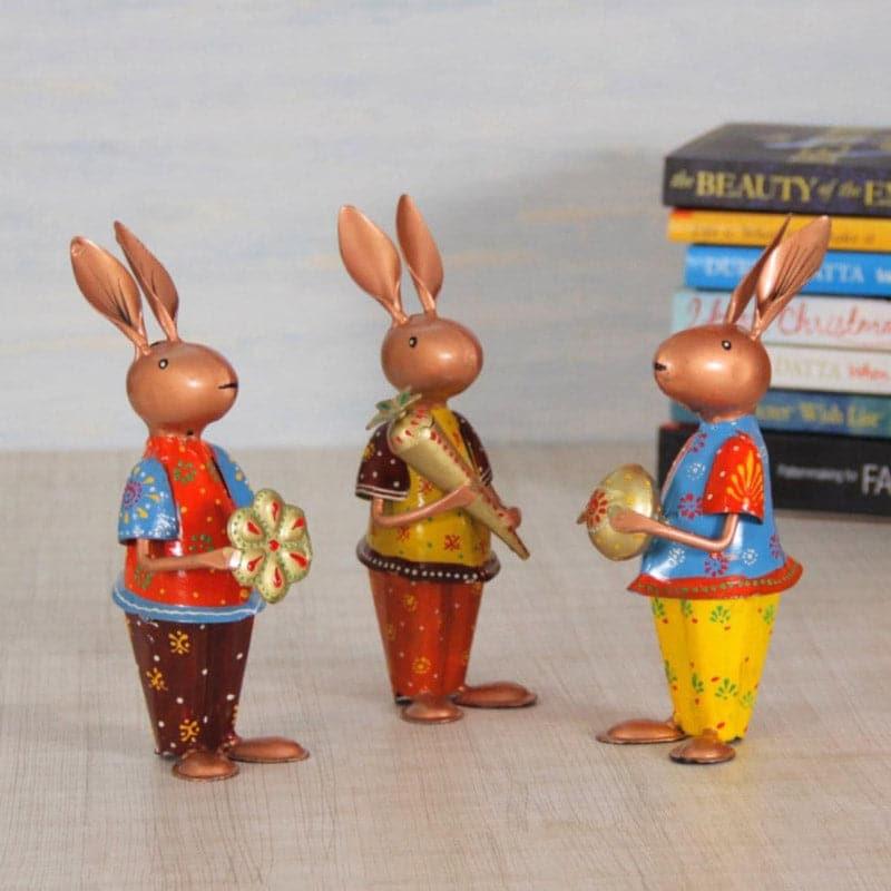 Buy Hare Hello Showpiece - Set Of Three Showpieces from Vaaree