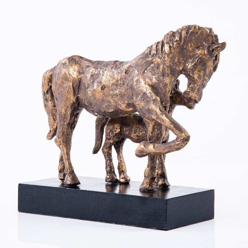 Buy Horse Stall Showpiece Showpieces from Vaaree