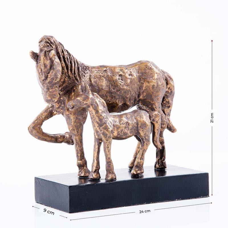 Buy Horse Stall Showpiece Showpieces from Vaaree