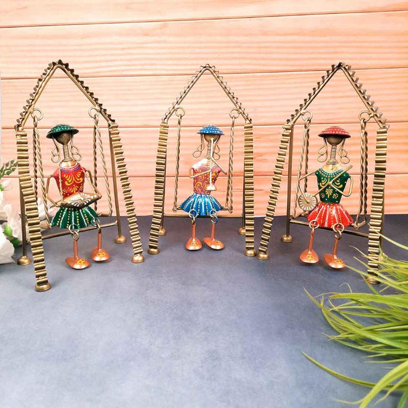 Buy Jhula Dheera Showpiece - Set Of Three Showpieces from Vaaree