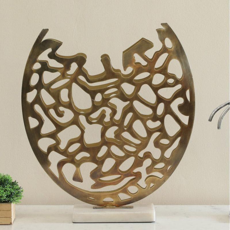 Buy Maze Moss Showpiece Showpieces from Vaaree