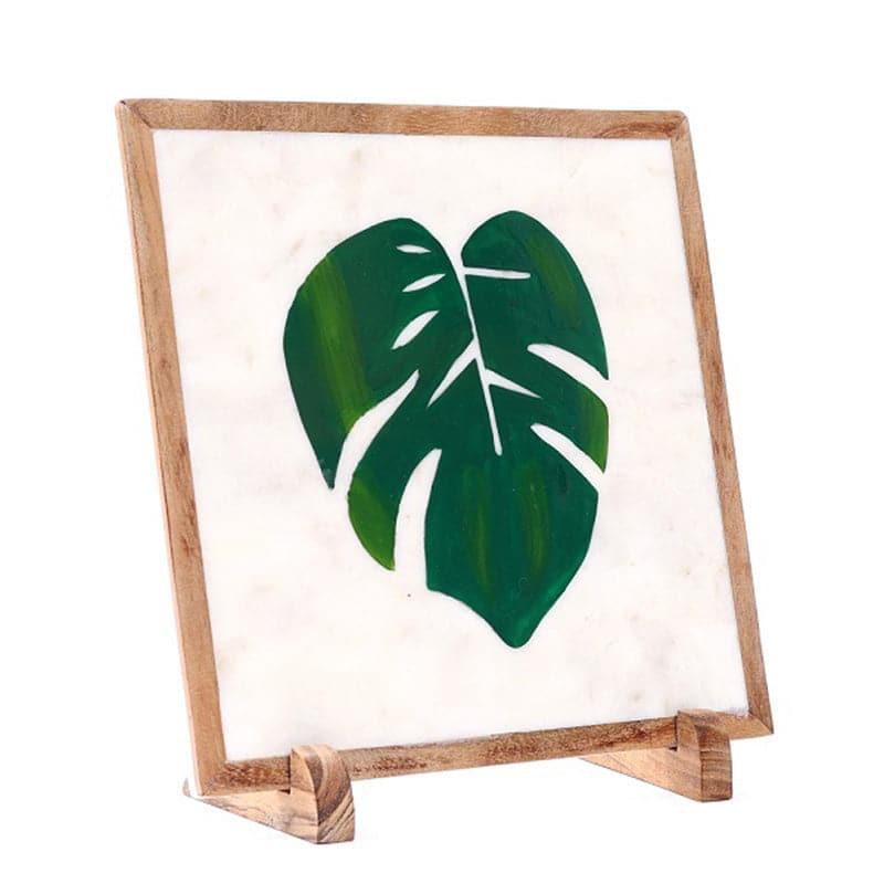 Buy Monstera Leaf Showpiece Showpiece from Vaaree