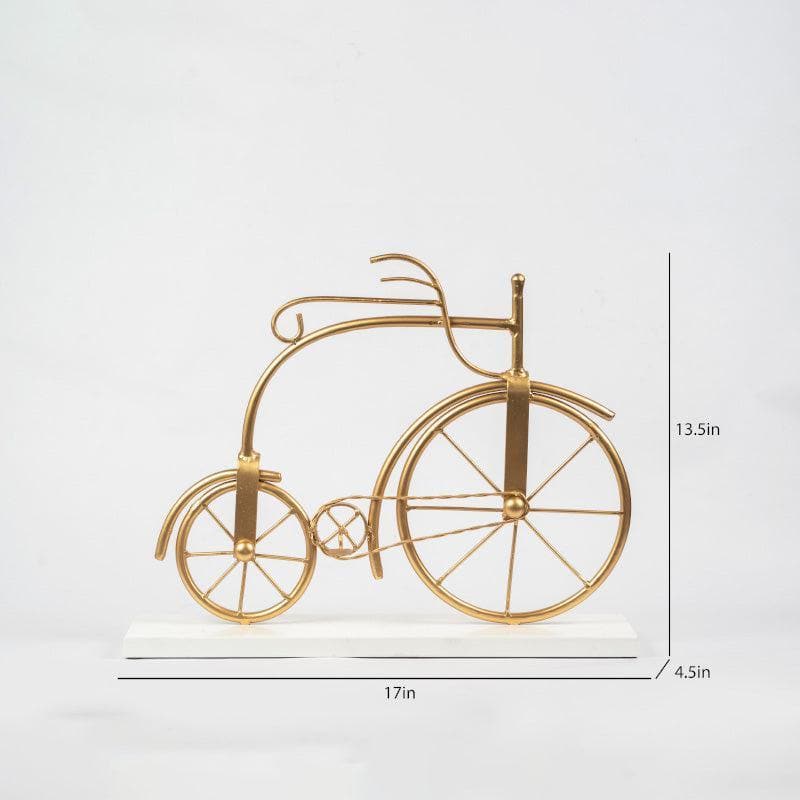 Showpieces - Old-School Cycle Table Decor