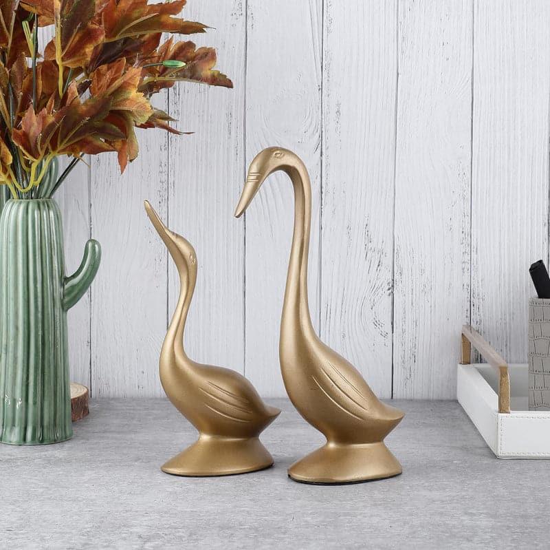 Buy Priva Swan Mate Showpiece (Gold) - Set Of Two Showpieces from Vaaree