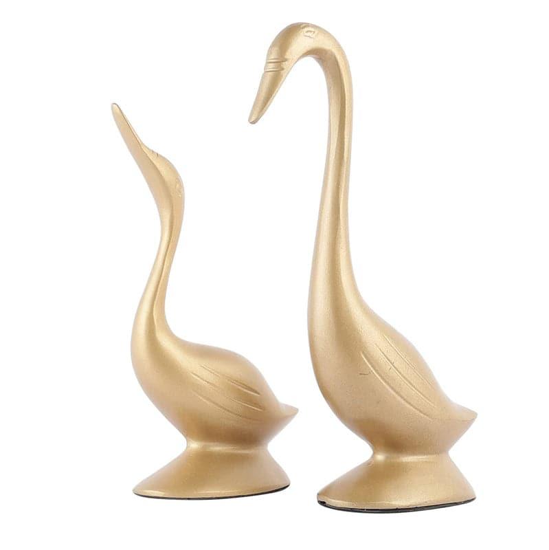 Buy Priva Swan Mate Showpiece (Gold) - Set Of Two Showpieces from Vaaree