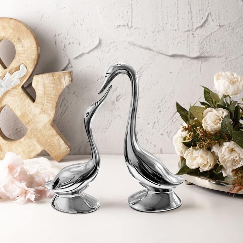 Buy Priva Swan Mate Showpiece (Silver) - Set Of Two Showpiece from Vaaree