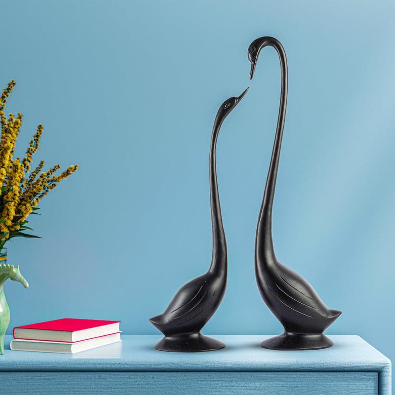 Buy Summer Dale Swan Showpiece (Black) - Set Of Two Showpieces from Vaaree