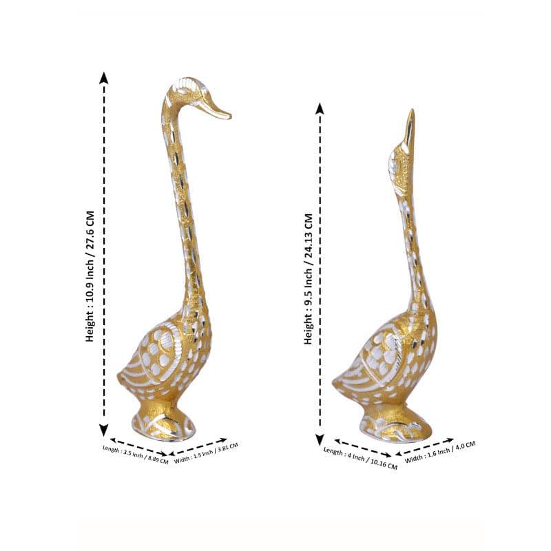 Buy Swan Simple Showpiece Showpieces from Vaaree