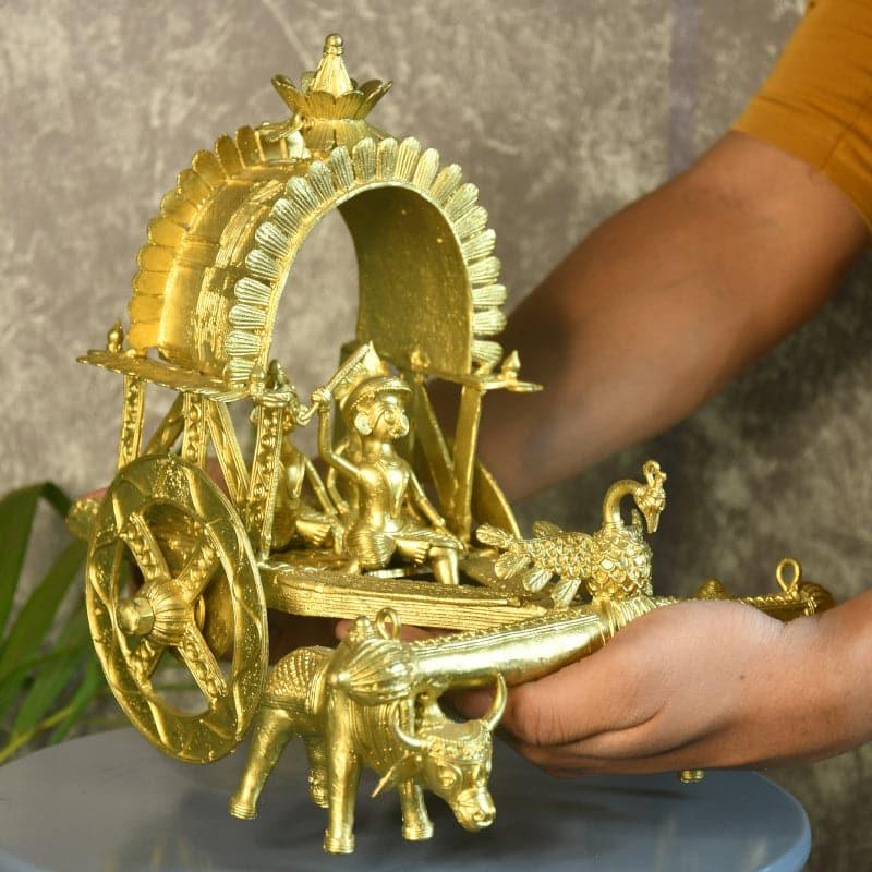 Buy The Regal Chariot Showpiece Showpiece from Vaaree