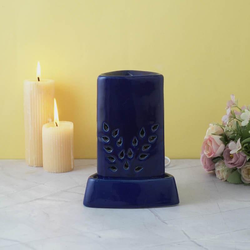 Showpieces - Triangle Vine Oil Diffuser - Blue