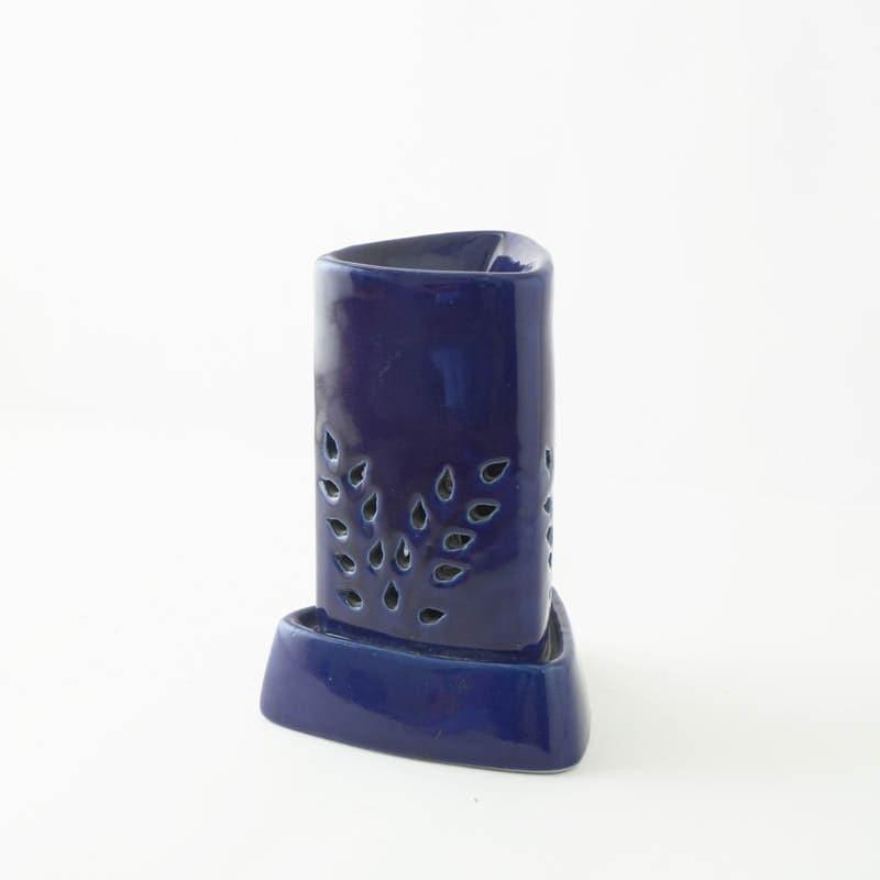 Showpieces - Triangle Vine Oil Diffuser - Blue