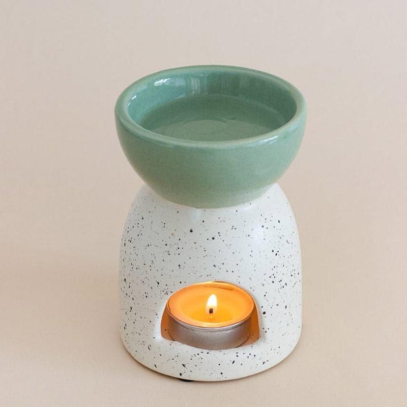 Showpieces - Unwind Aroma Oil Diffuser - Green