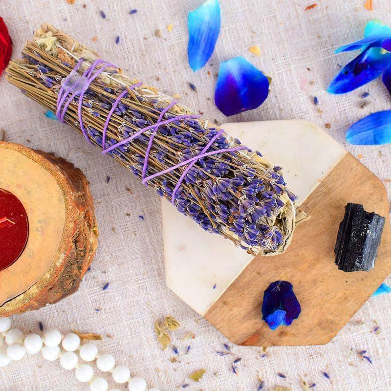 Buy White Sage With Lavender And Black Tourmaline Smudge Wand Smudge Wand from Vaaree