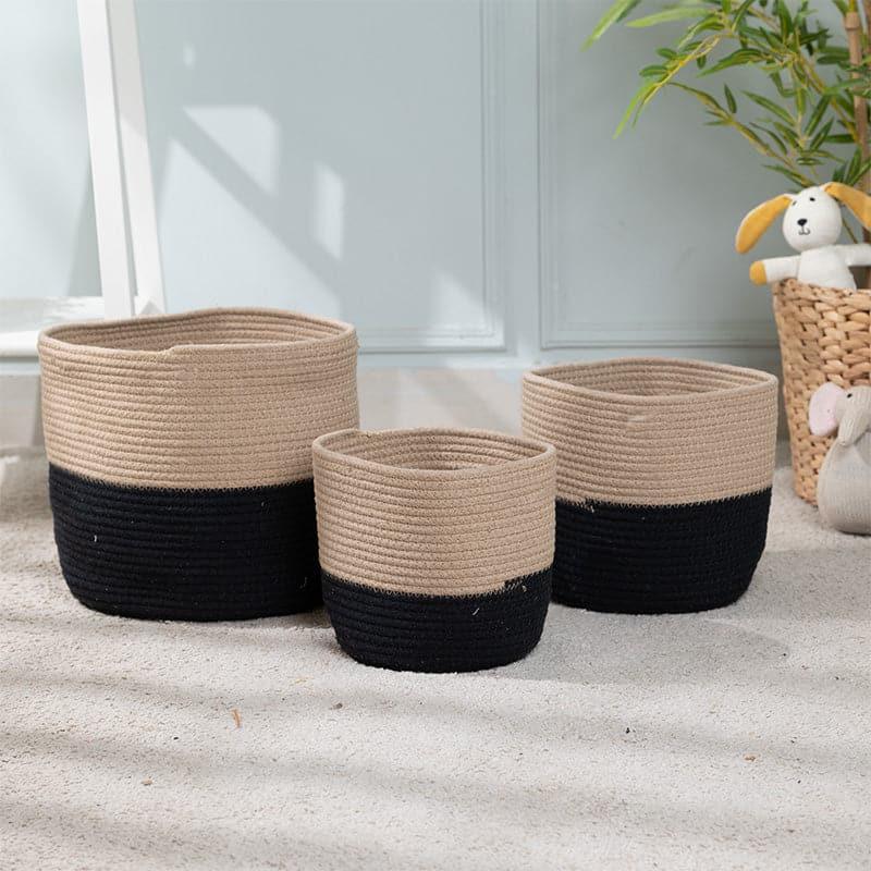 Buy Rhett Natural Fiber Basket - Set Of Two Storage Basket from Vaaree