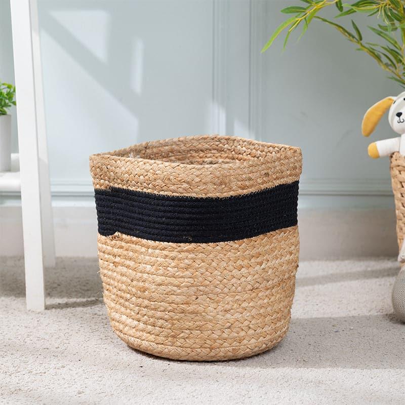 Buy Varda Natural Fiber Basket Storage Basket from Vaaree