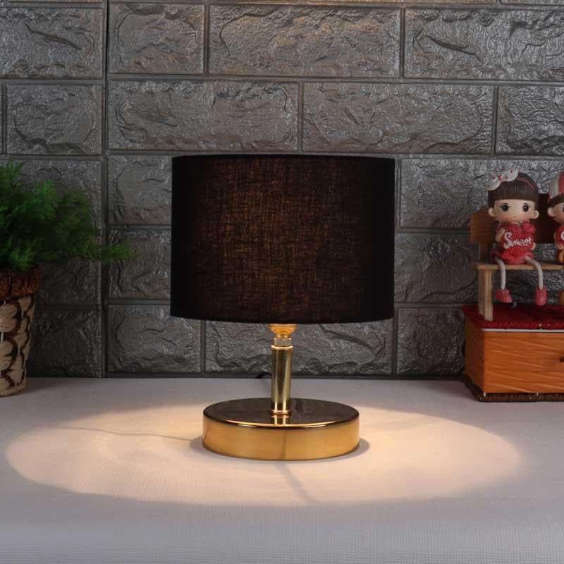 Buy Blackie Table Lamp Table Lamp from Vaaree