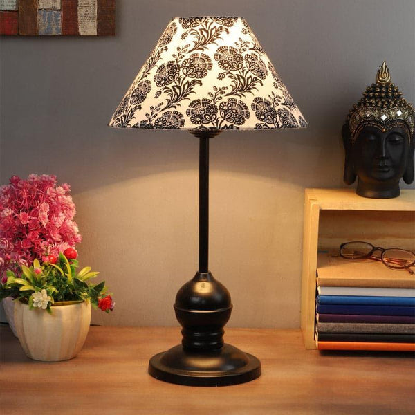 Table Lamp - Filigree Lura Table Lamp