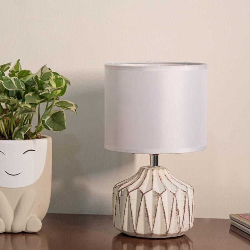 Buy Tashia Geometric Table Lamp Table Lamp from Vaaree