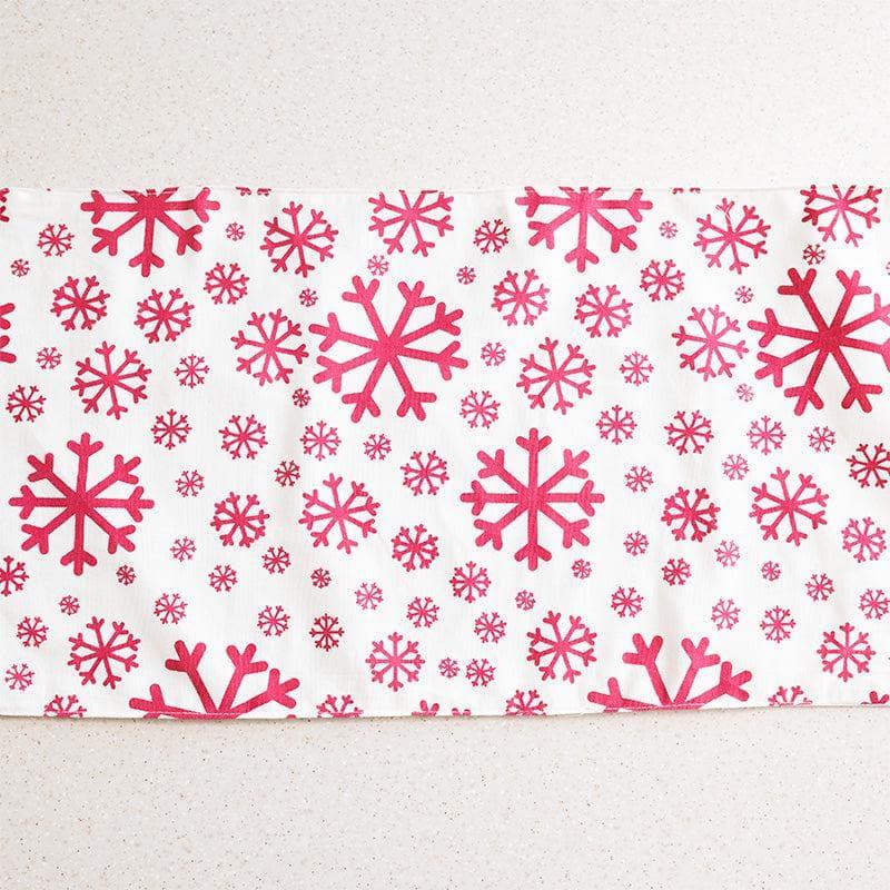 Buy Snowflake Fiesta Table Runner Table Runner from Vaaree