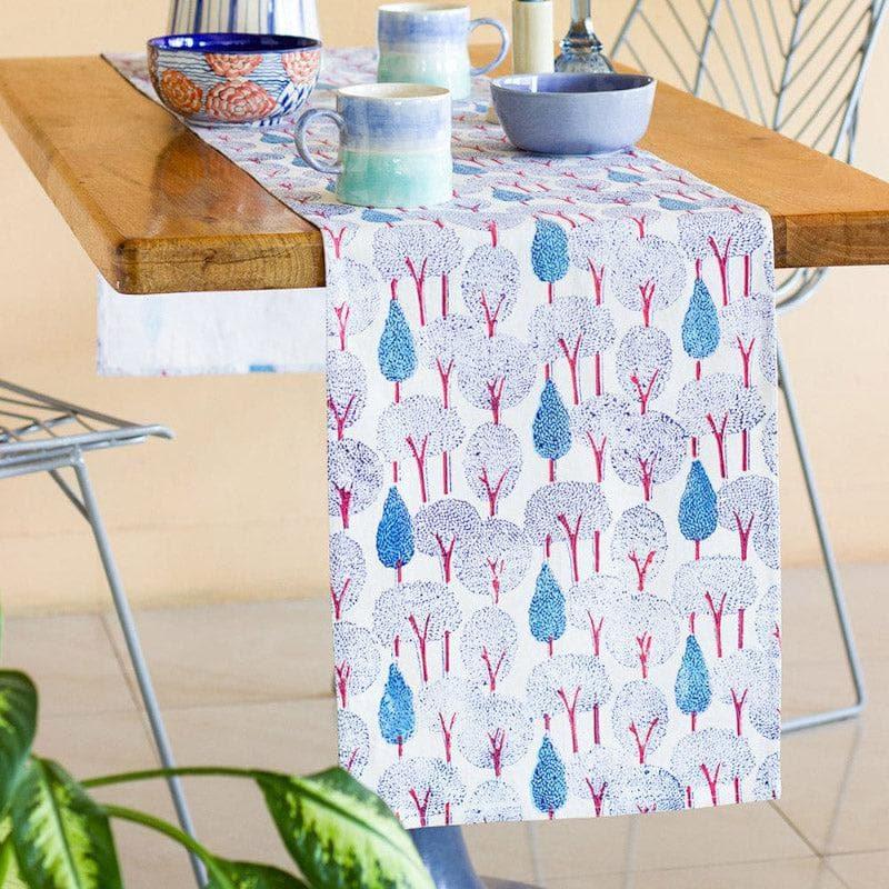 Buy Topiary Garden Table Runner Table Runner from Vaaree