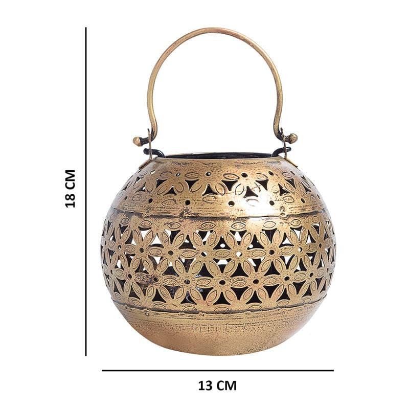 Buy Gaantik Tealight Candle Holder Candle Holders from Vaaree